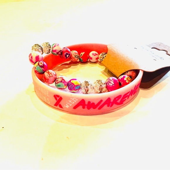 Homemade Breast Cancer Awareness bracelets - Picture 6 of 7